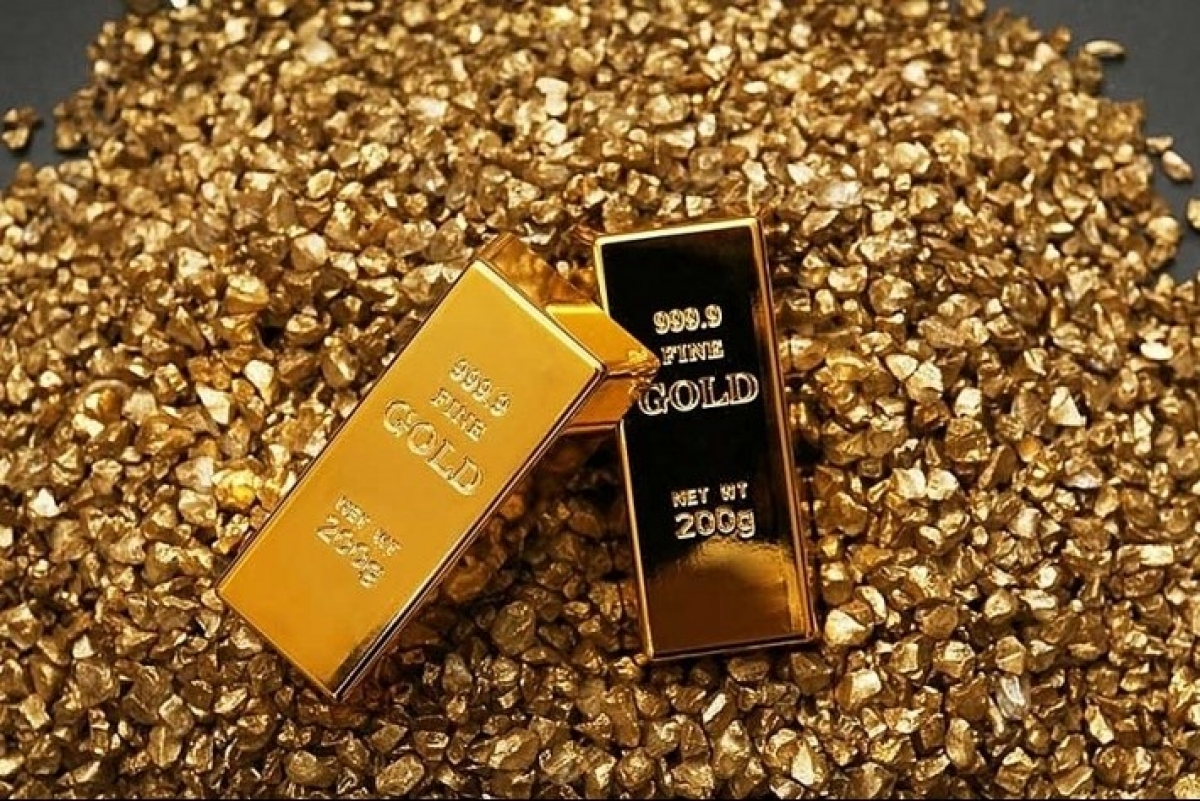 Giá vàng trong nước đứng yên, vàng thế giới giảm nhẹ 